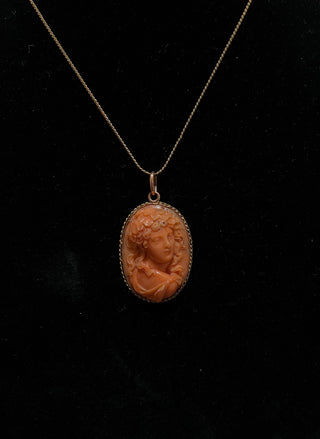 Gold Antique Coral Cameo