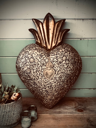 Black & Gold Milagro Heart