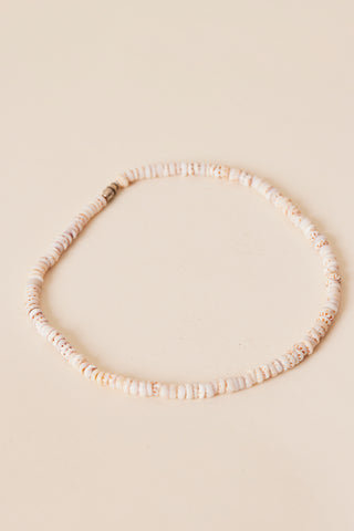 1960's Hawaiian Puka Shell Necklace With Silver Clasp